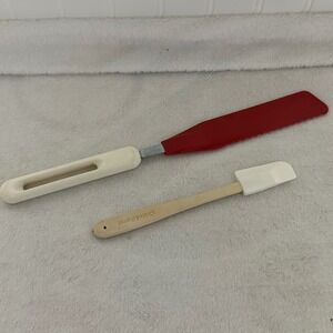 Bonny Serrated Icing Knife Crate & Barrel Spatula Set Red White Vntg Excellent